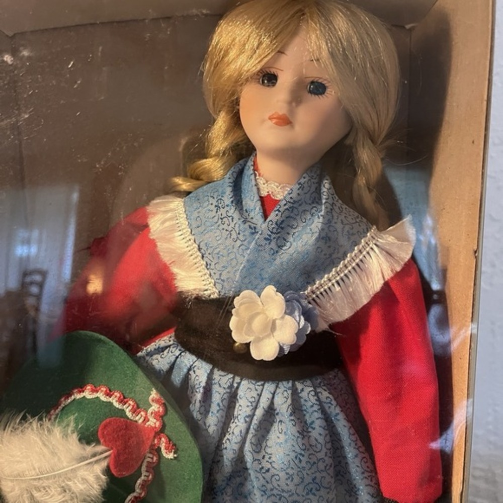 Schneider Doll German Girl Blonde Hair Braids Blue Dress Shawl Hat Boots Vtg New